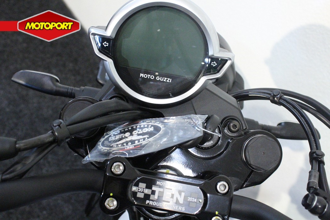 MOTO GUZZI - V7 STONE TEN