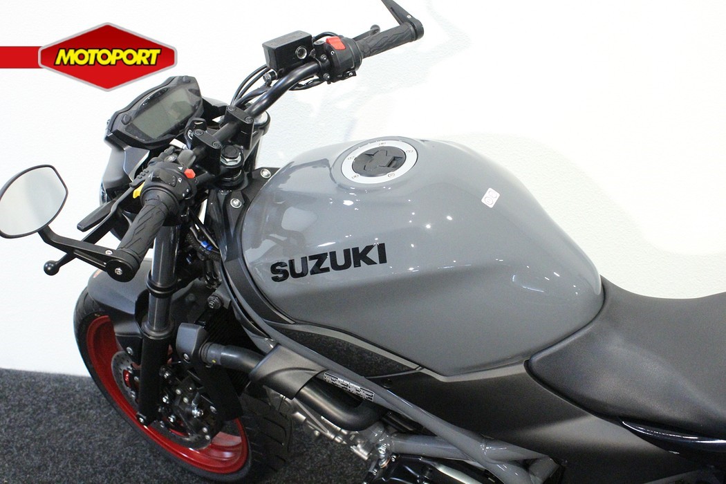 SUZUKI - SV 650 ABS STREET PACK
