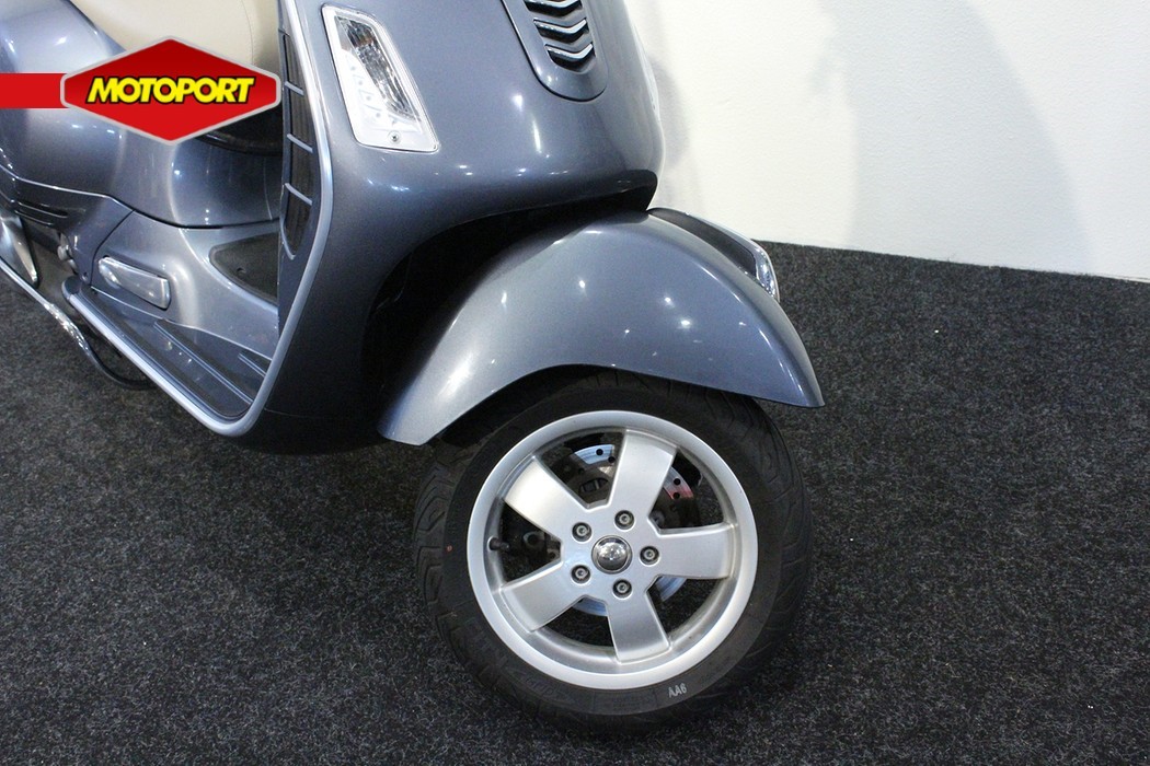 VESPA - GTS 300 ABS
