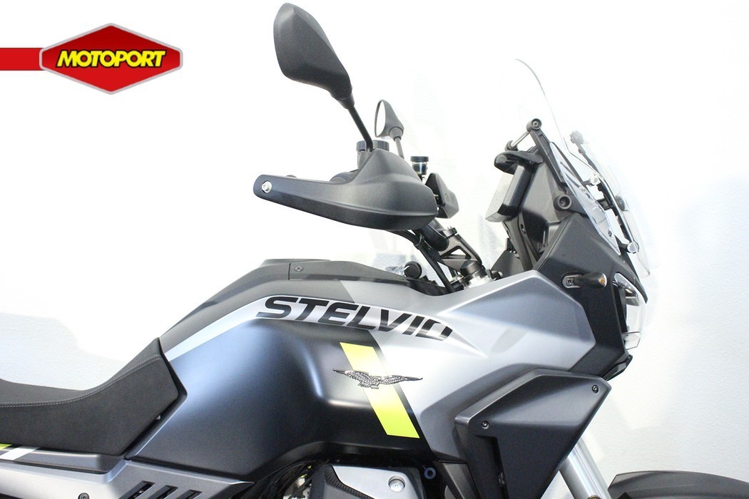 MOTO GUZZI - STELVIO