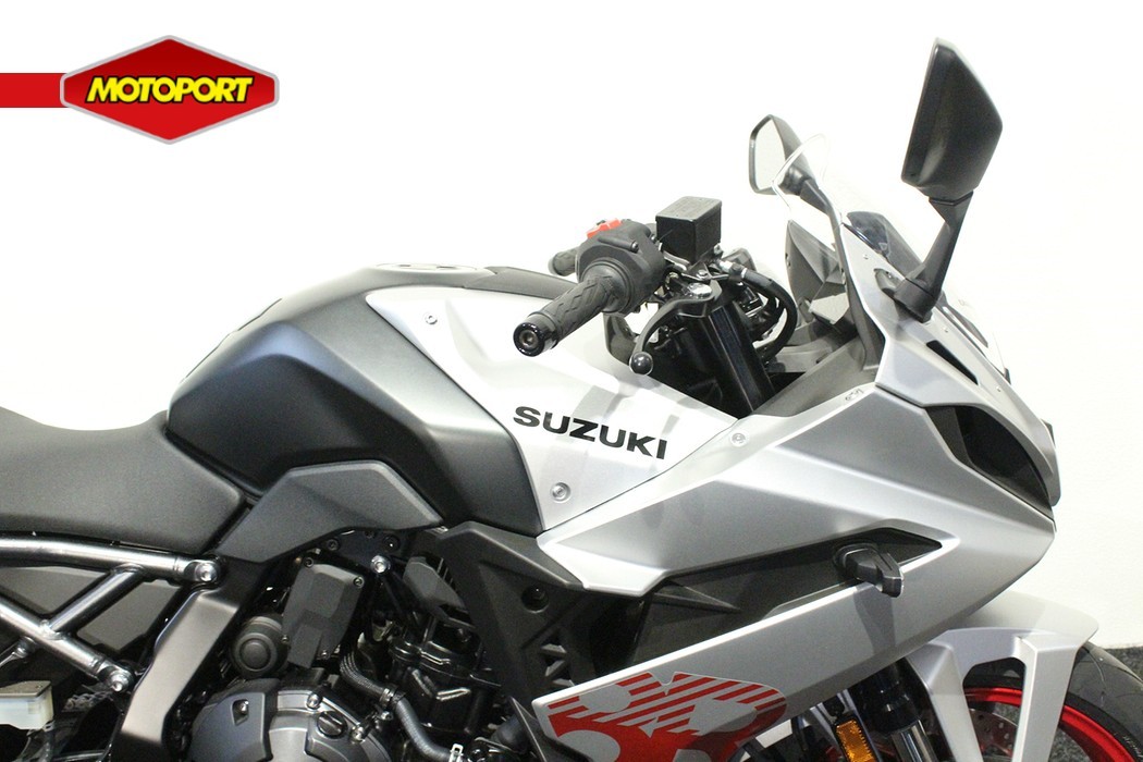 SUZUKI - GSX-8R