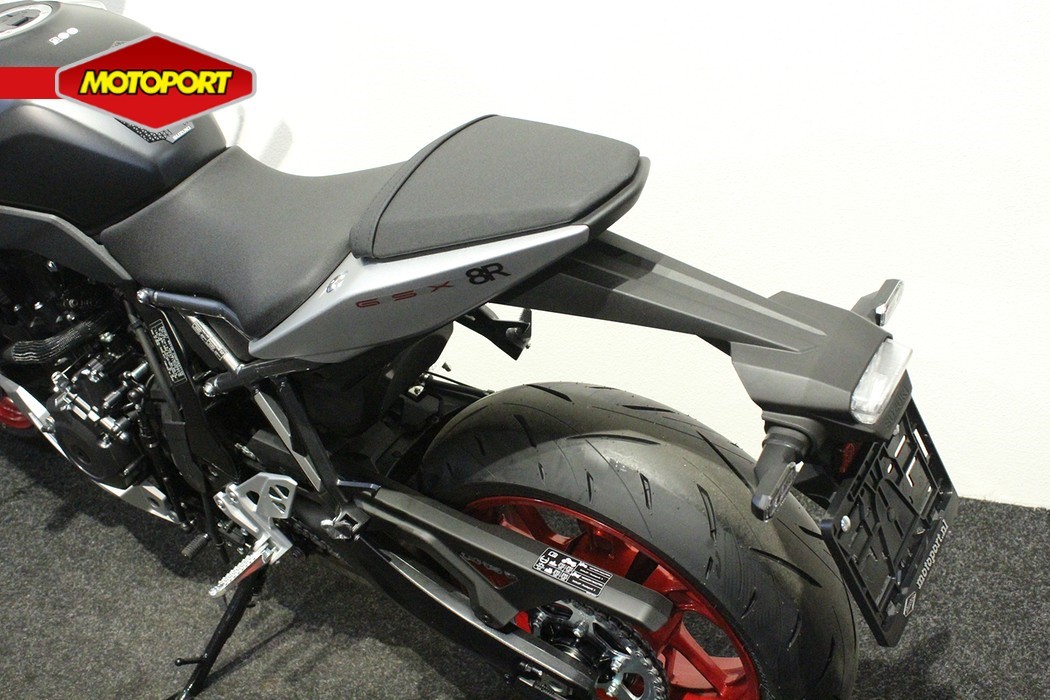 SUZUKI - GSX-8R