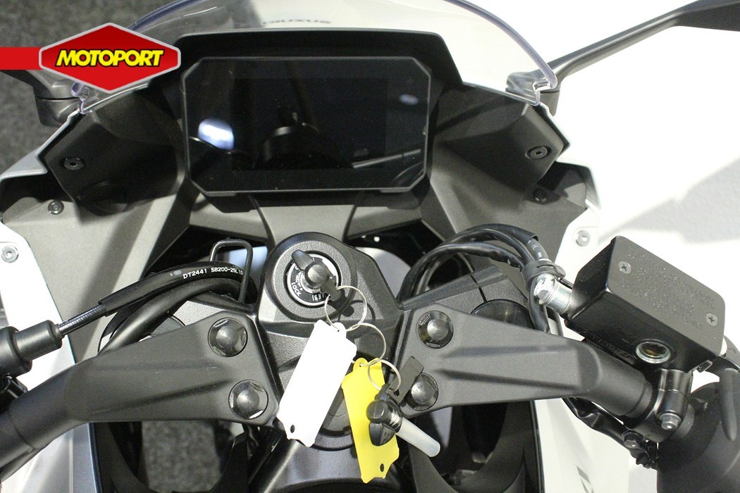 SUZUKI - GSX-8R