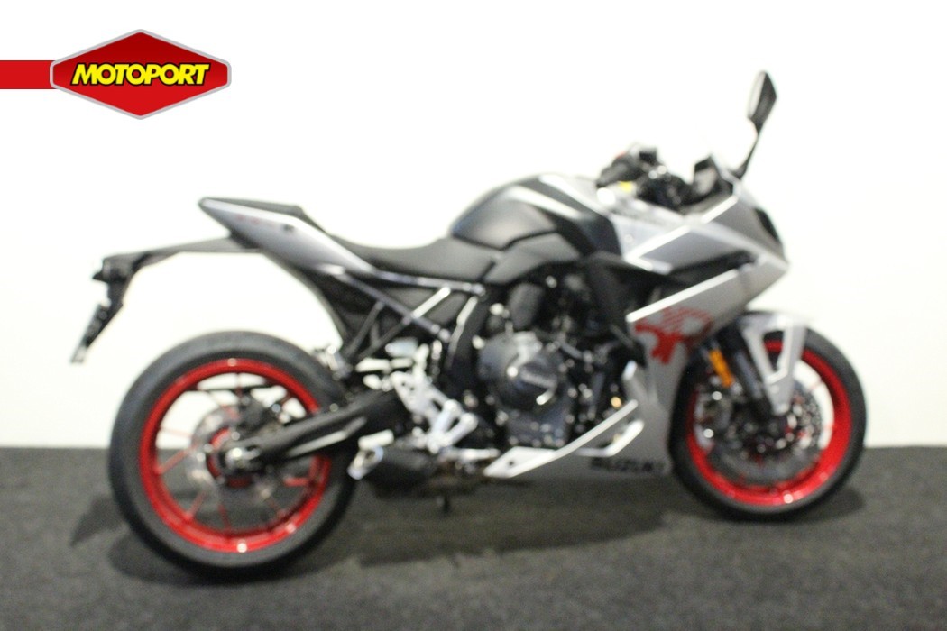 SUZUKI - GSX-8R