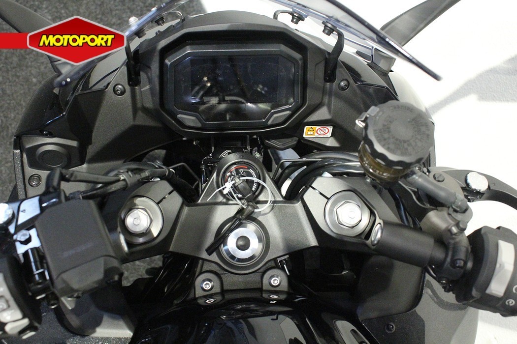 KAWASAKI - NINJA 1100 SX