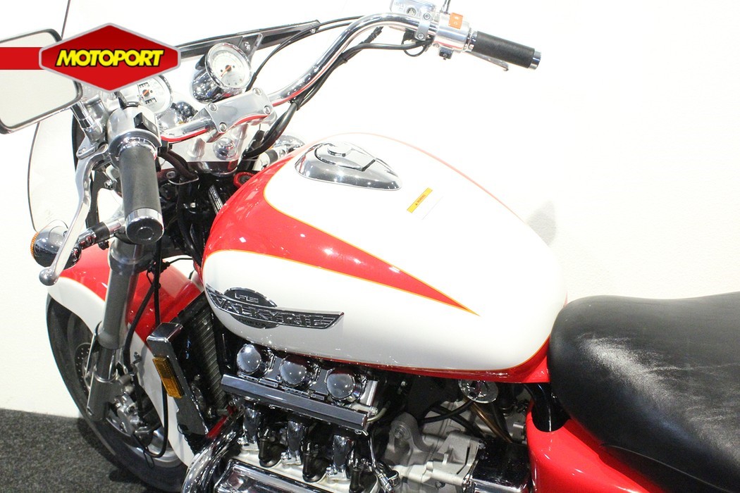 HONDA - GL 1500 C2 F6C