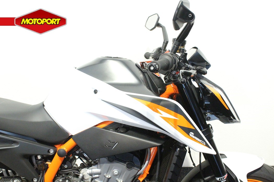 KTM - 890 DUKE R