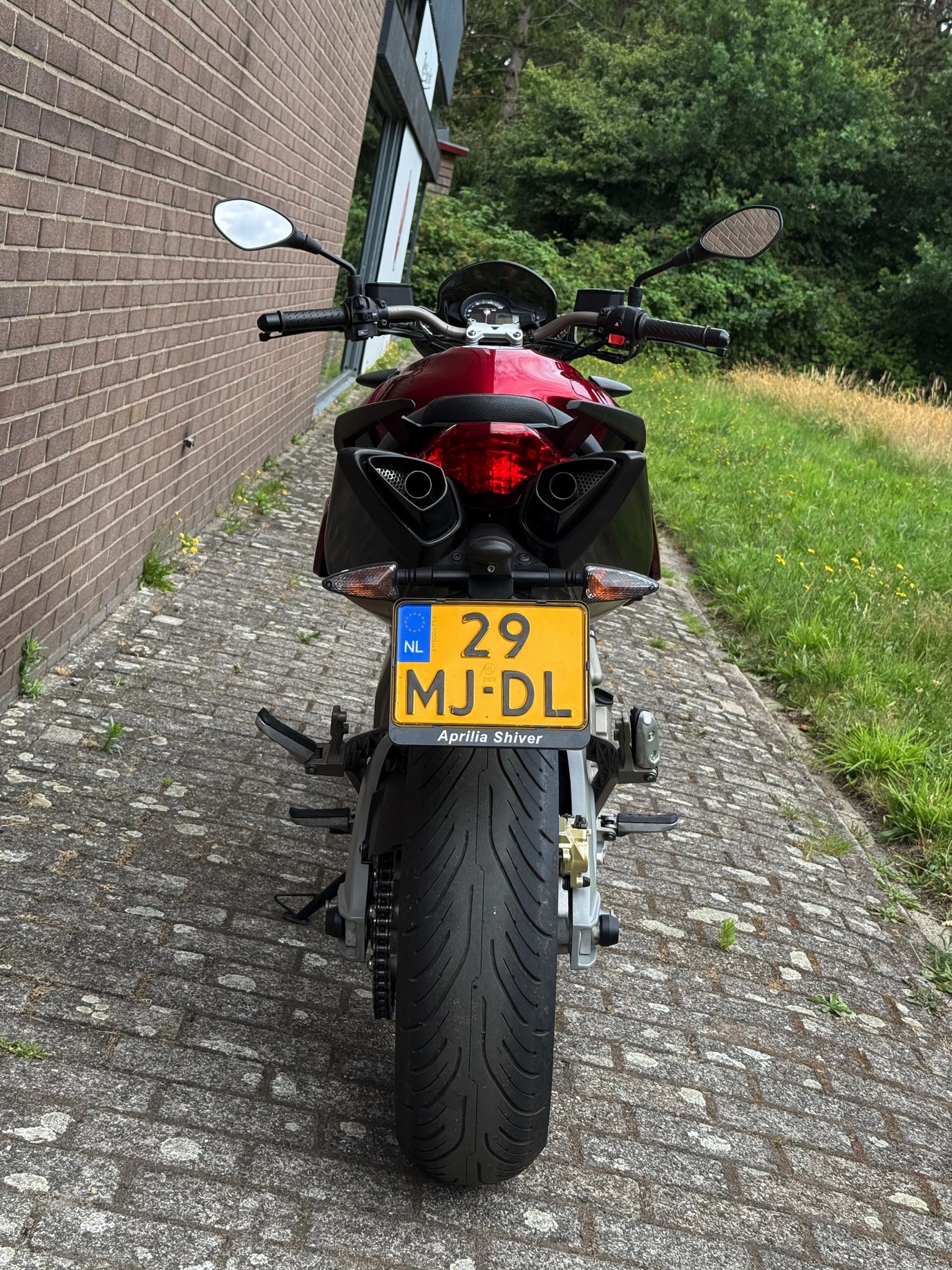 APRILIA Shiver 750