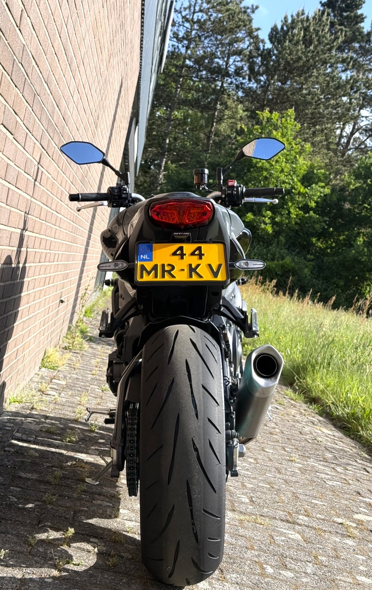 YAMAHA MT 10