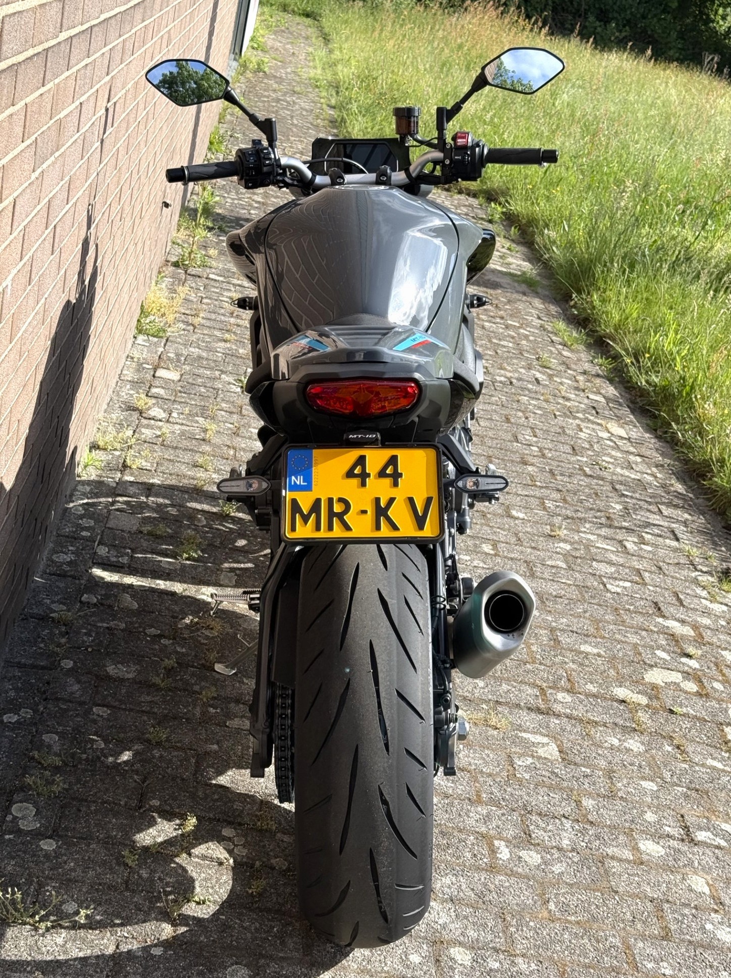 YAMAHA MT 10