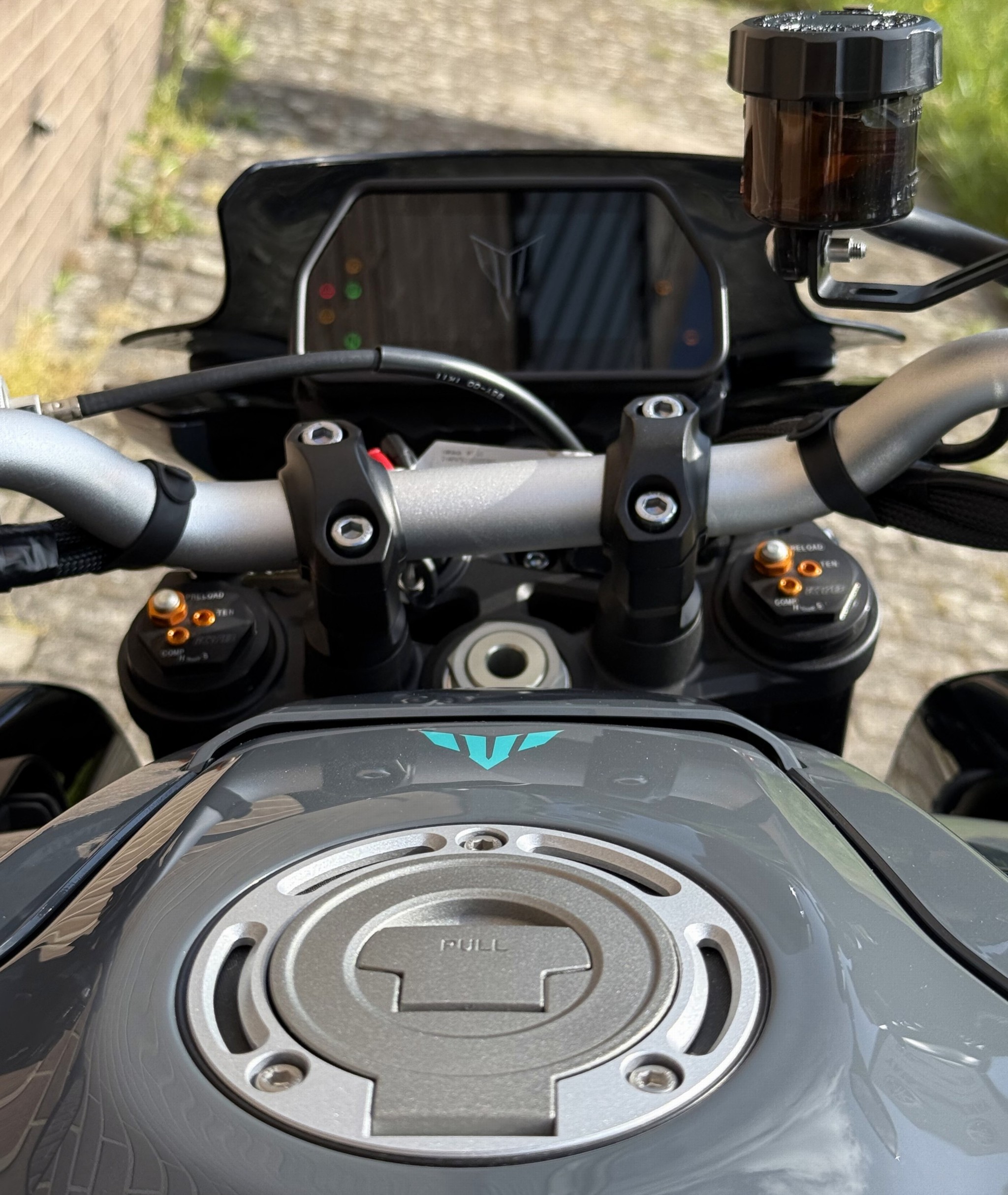 YAMAHA MT 10