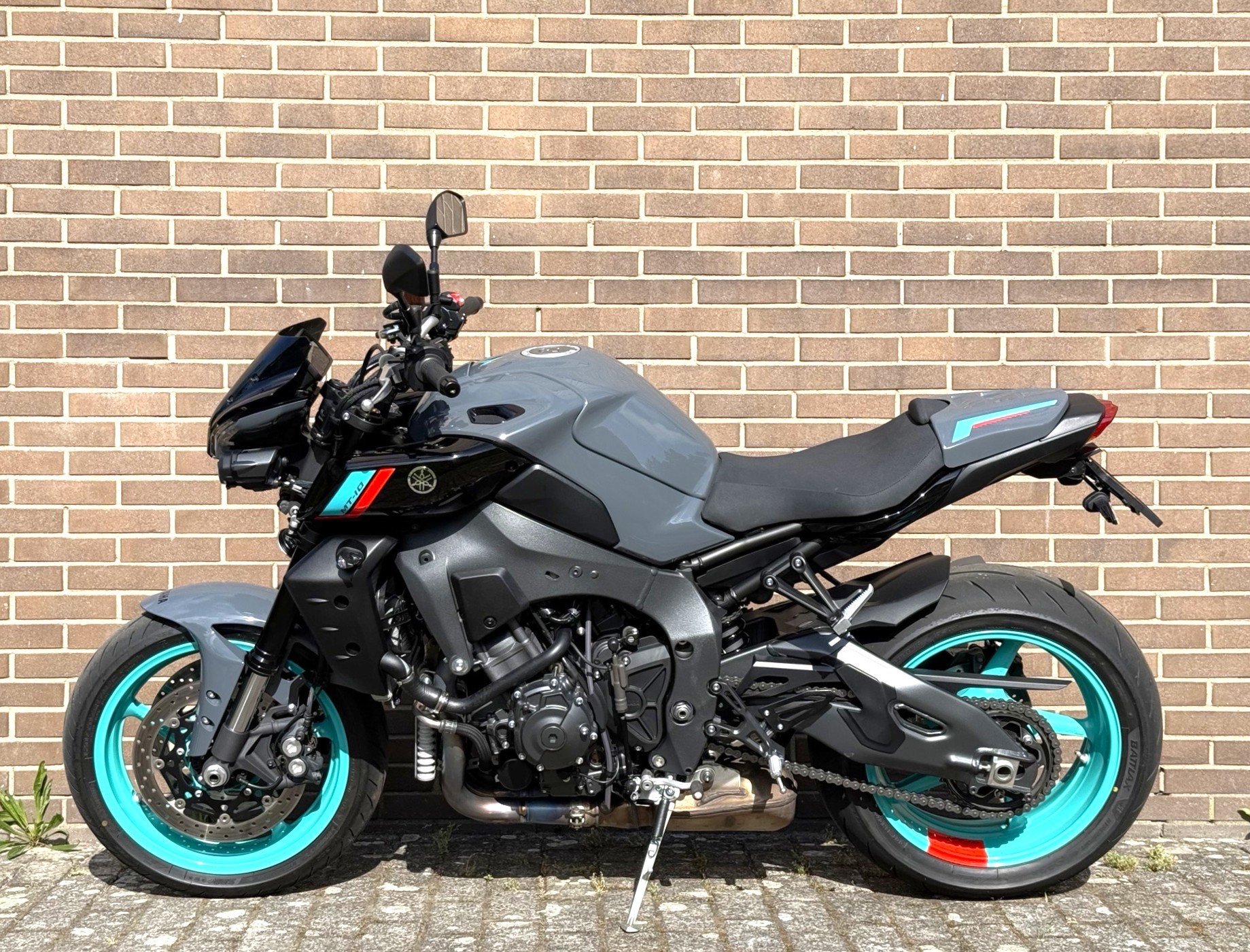 YAMAHA MT 10