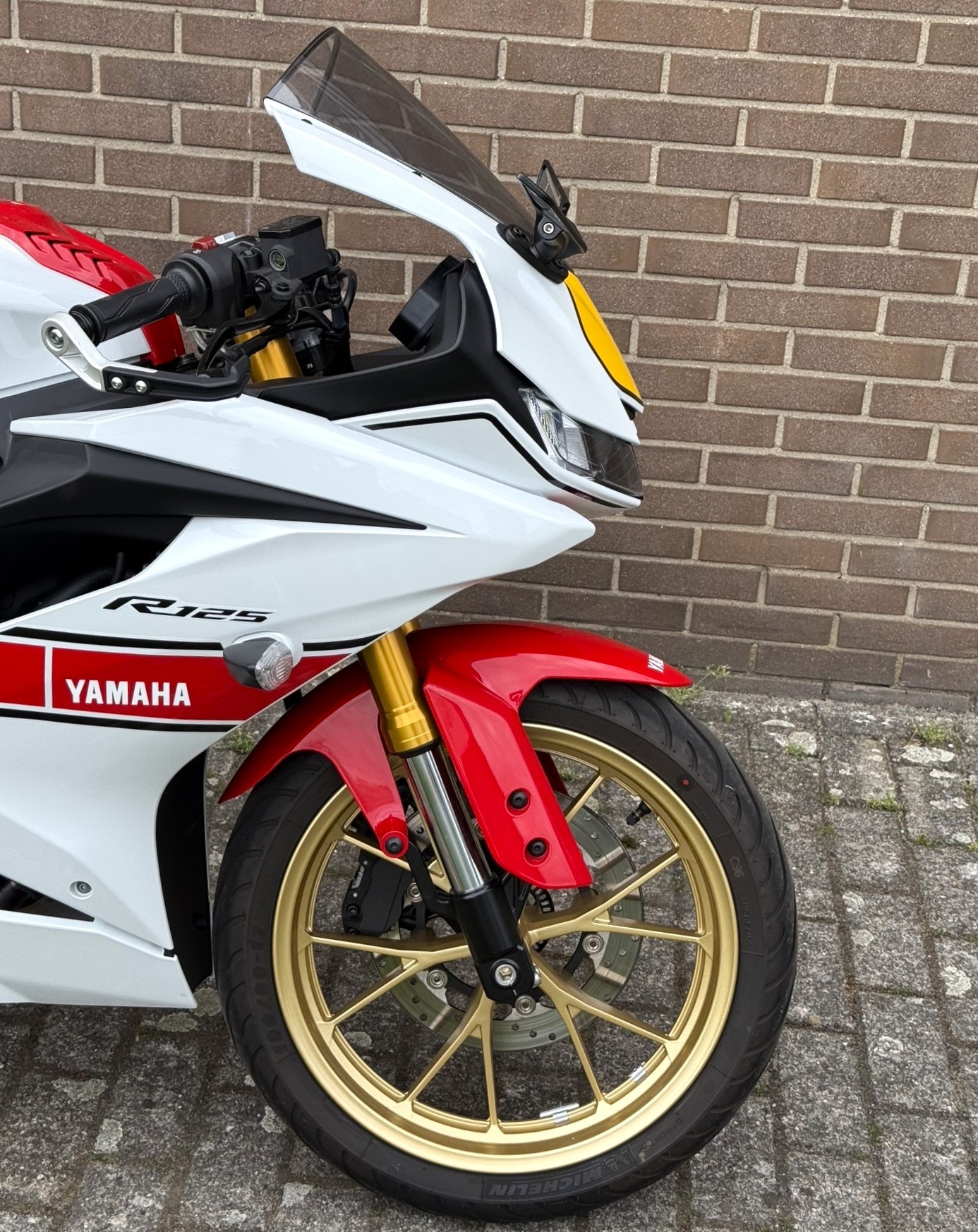 YAMAHA YZF R125 Anniversary