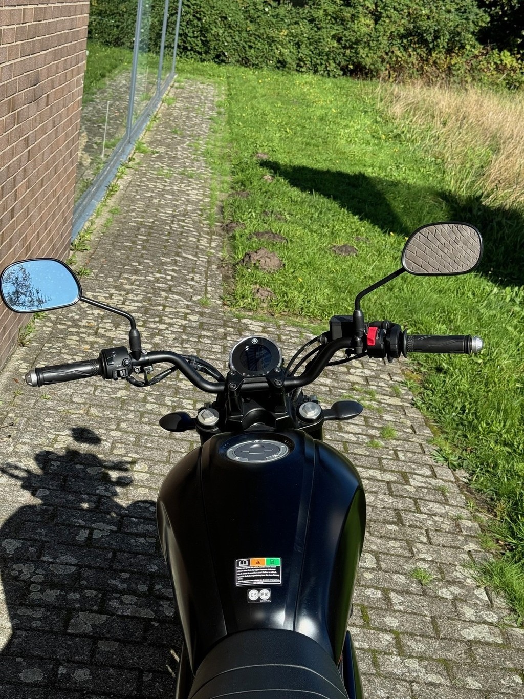 YAMAHA XSR 125