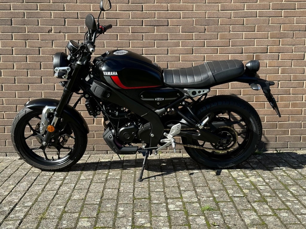 YAMAHA XSR 125