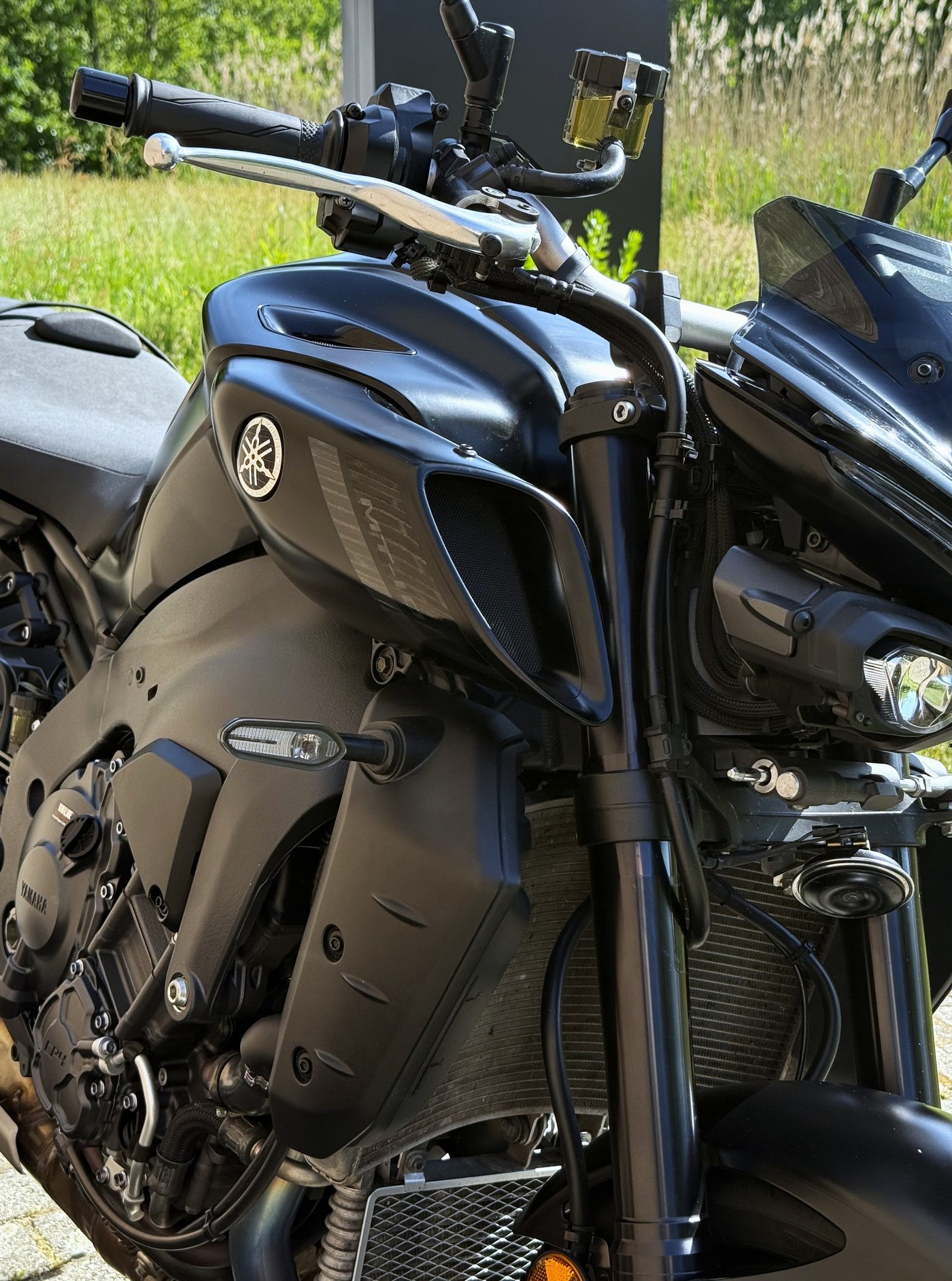 YAMAHA MT 10