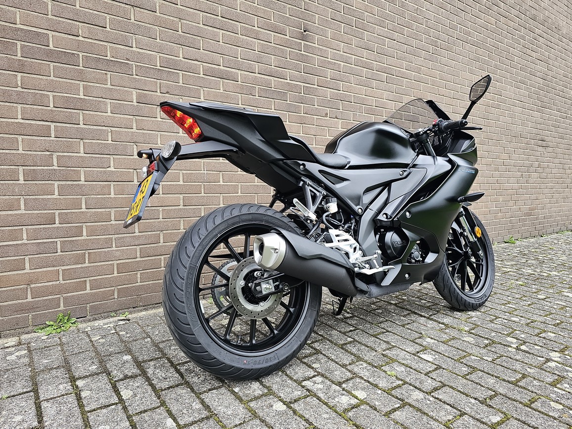 YAMAHA - YZF R125
