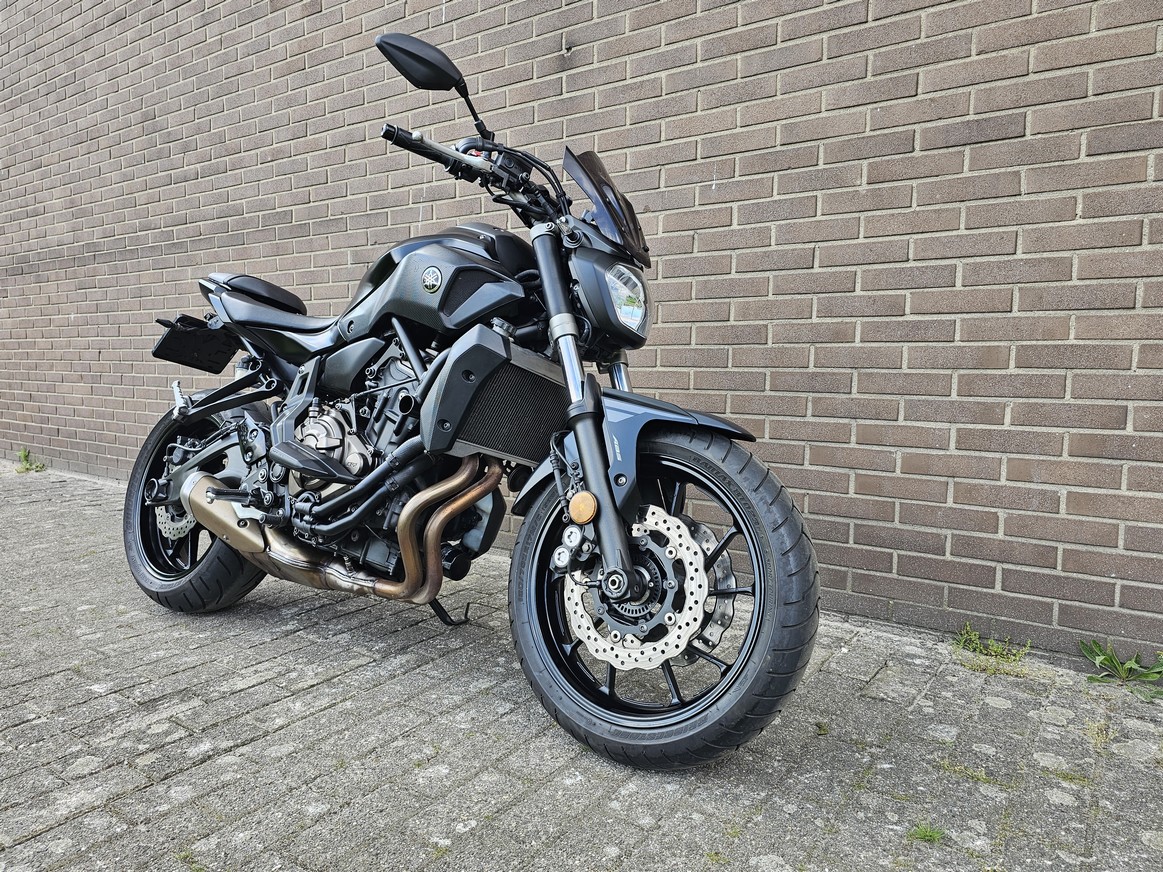 YAMAHA MT 07