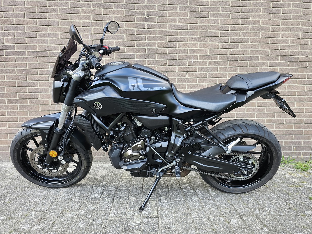 YAMAHA MT 07