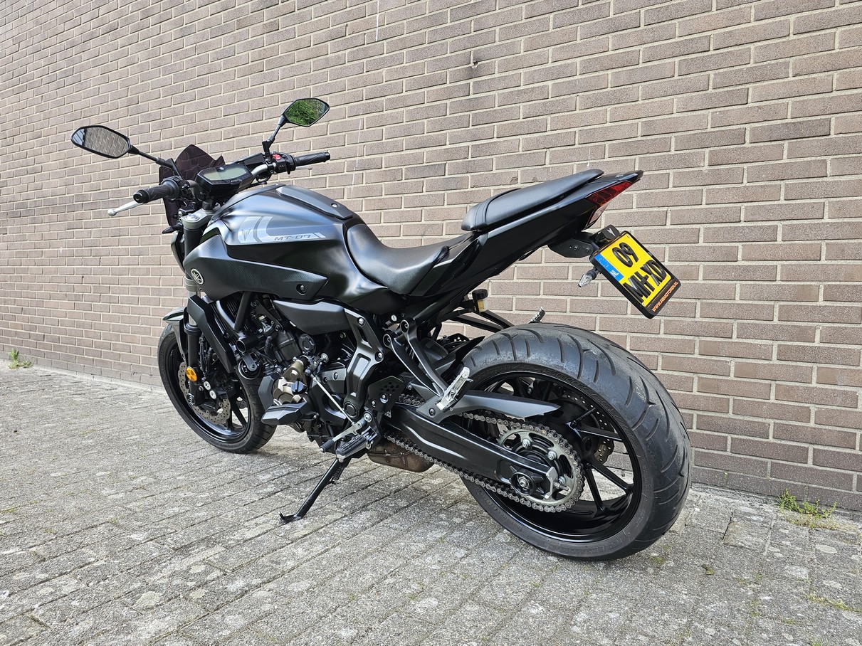 YAMAHA MT 07