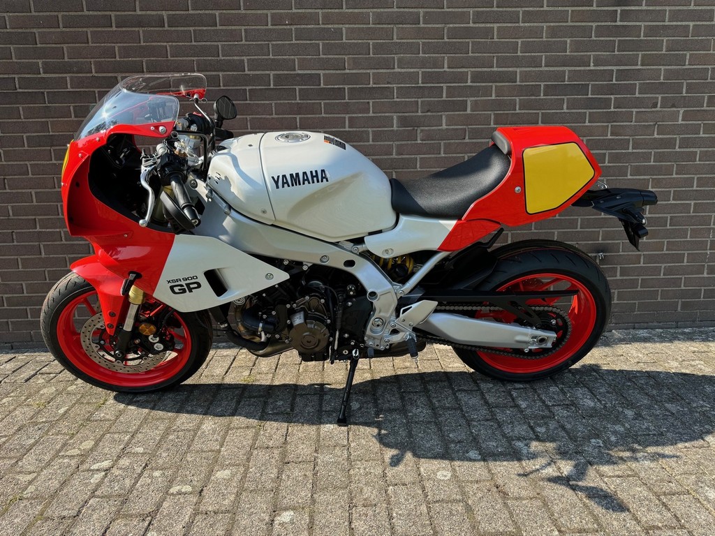 YAMAHA XSR 900 GP