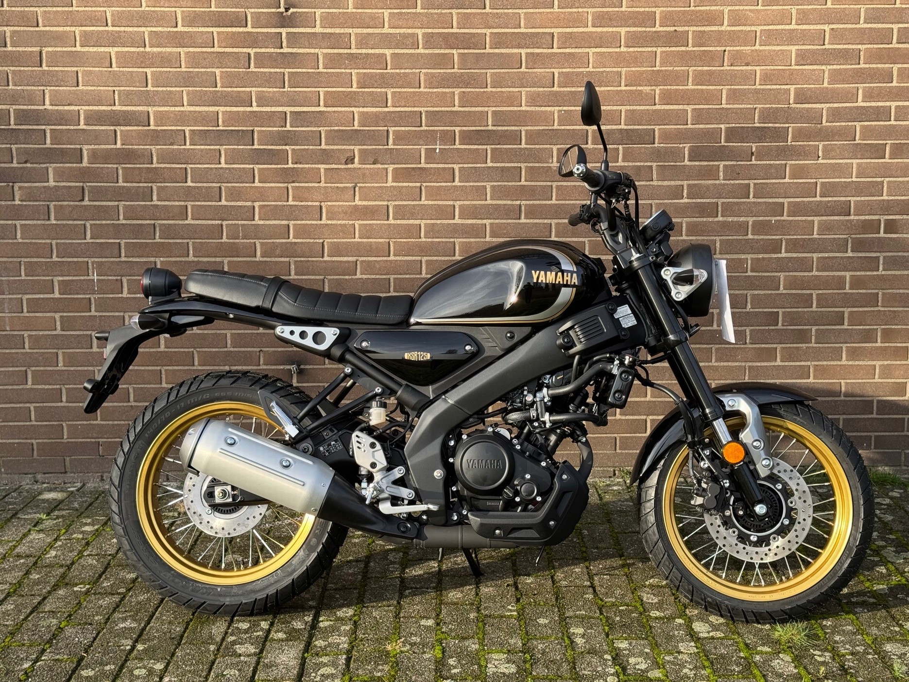 YAMAHA XSR 125 Legacy