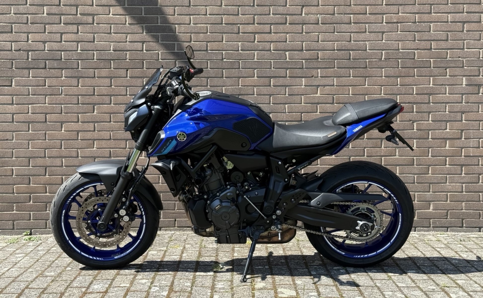 YAMAHA MT 07 MT07 2022 - Met Slechts