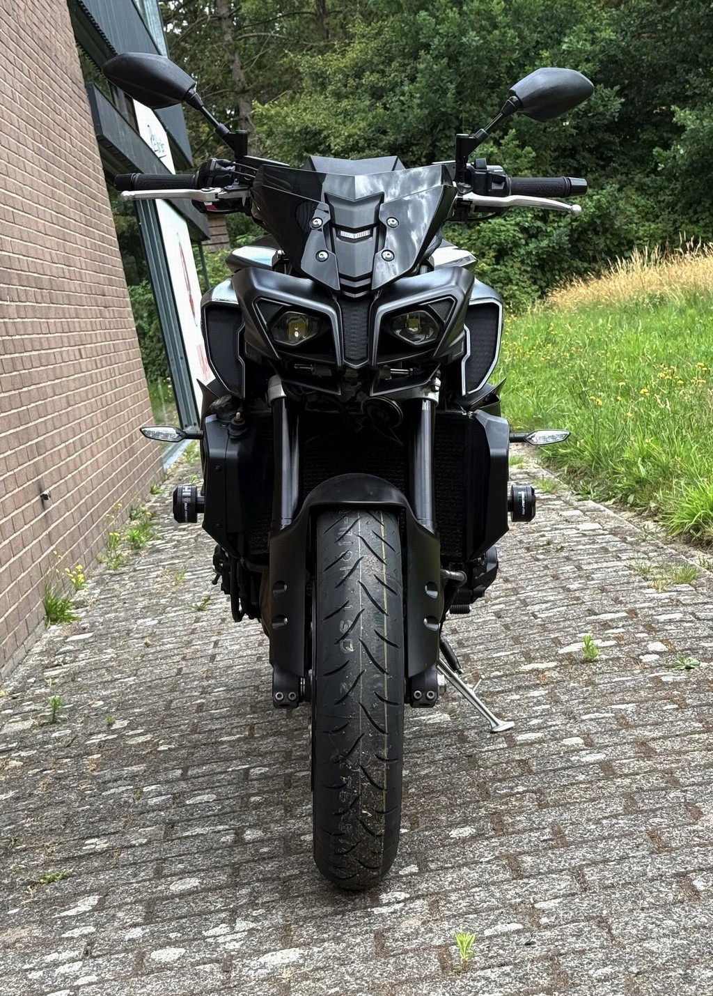 YAMAHA MT 10