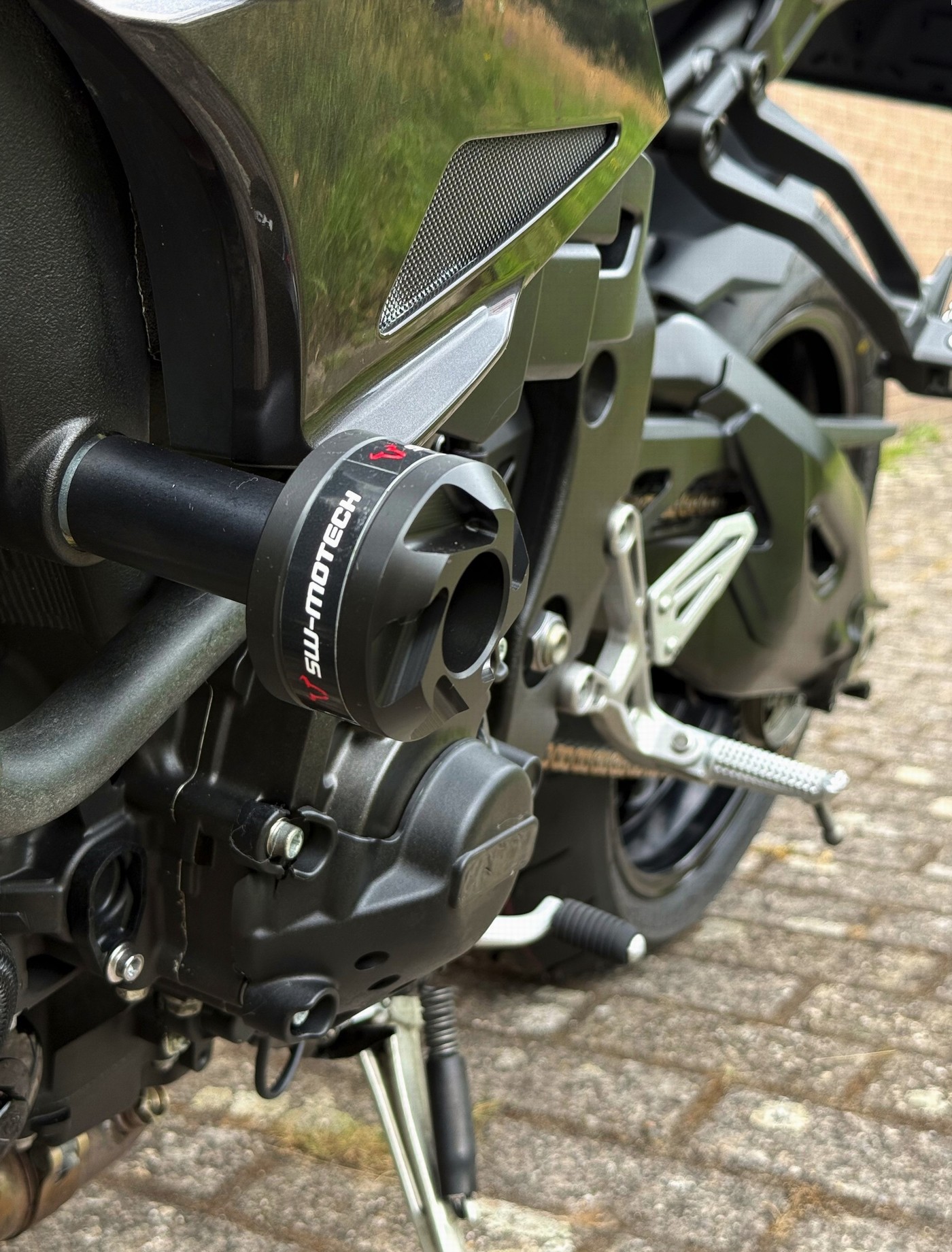 YAMAHA MT 10
