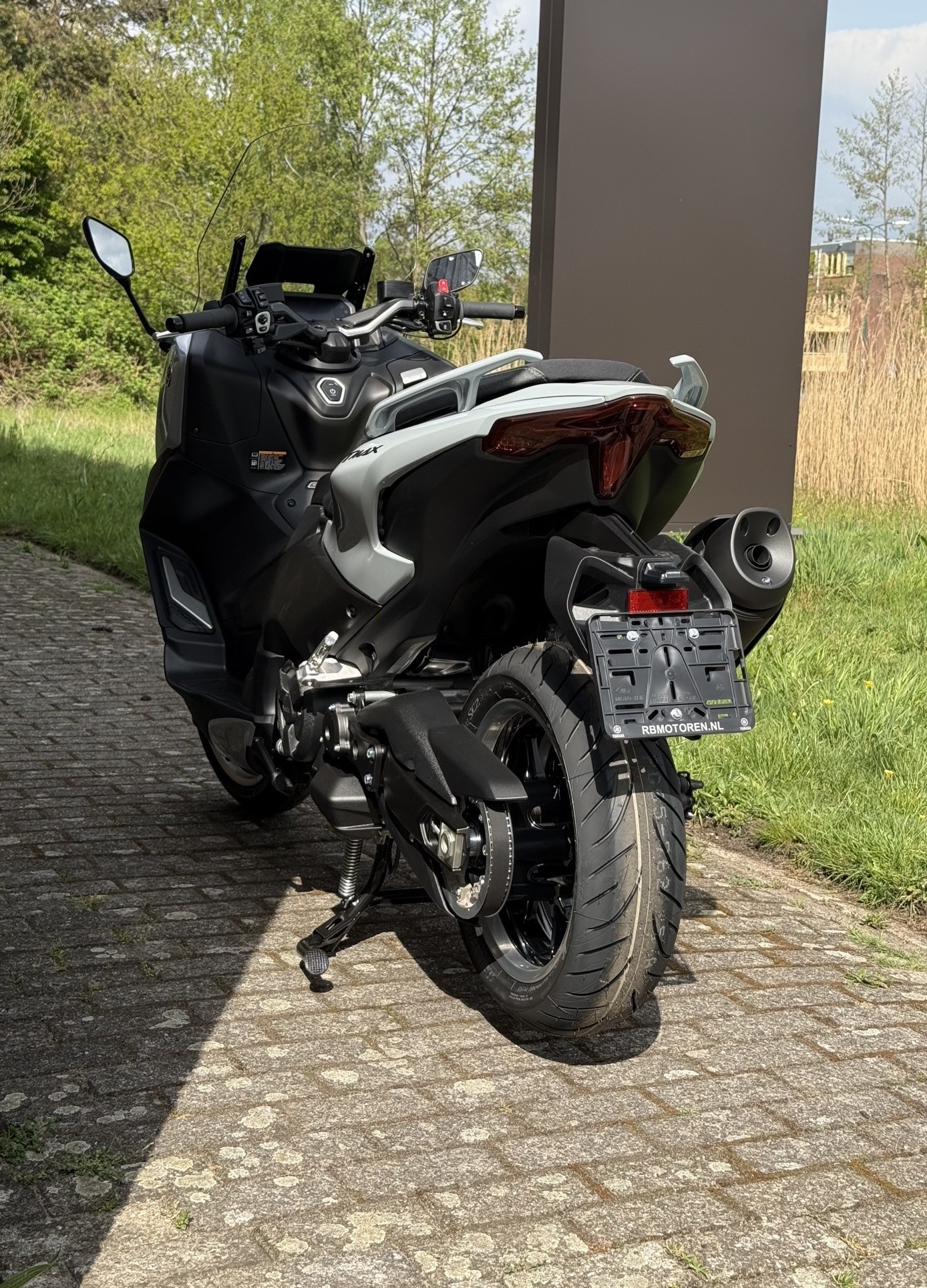YAMAHA T-MAX XP 560 A Tech max
