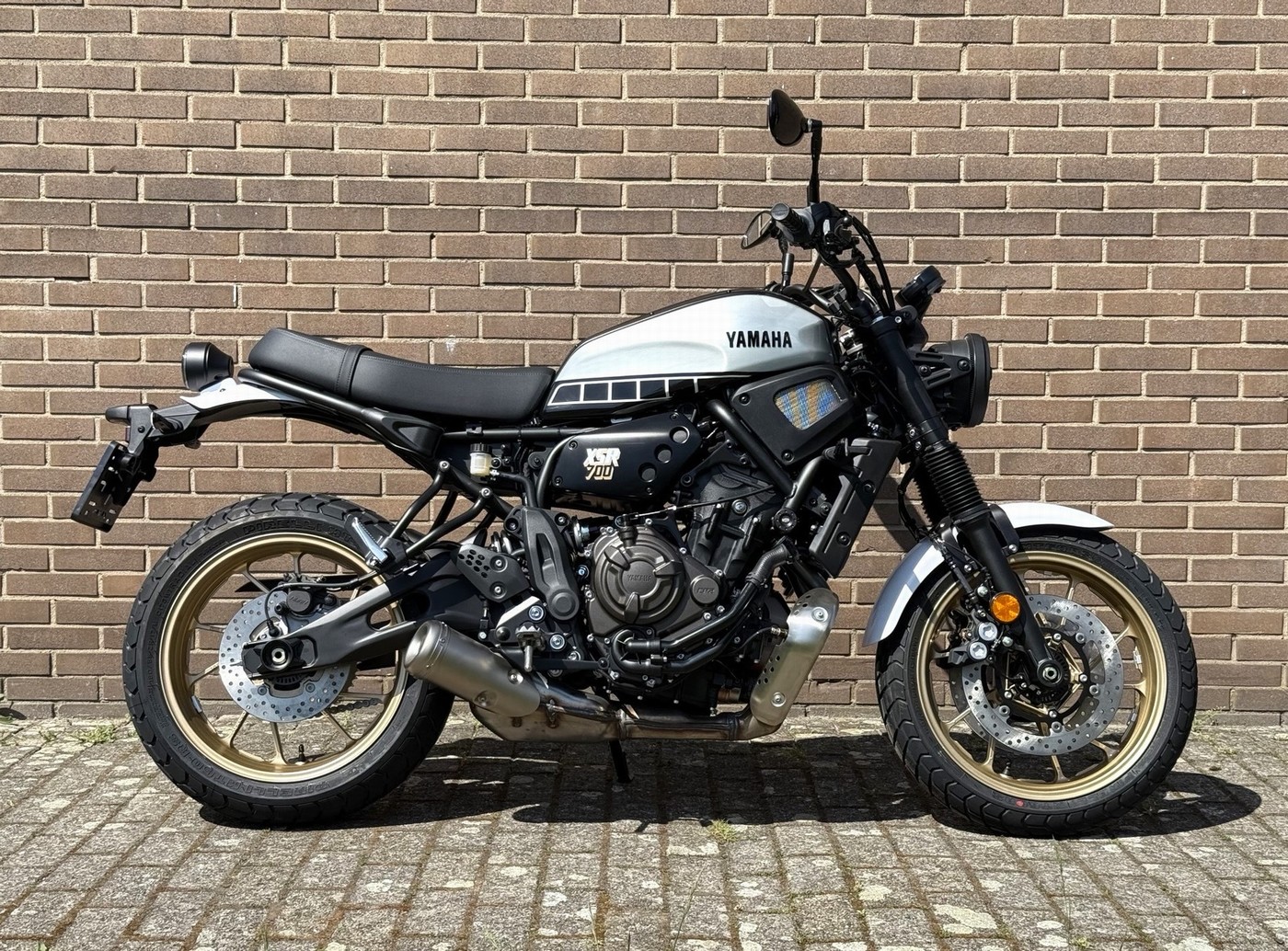 YAMAHA XSR 700 Legacy Yamaha XSR700 L