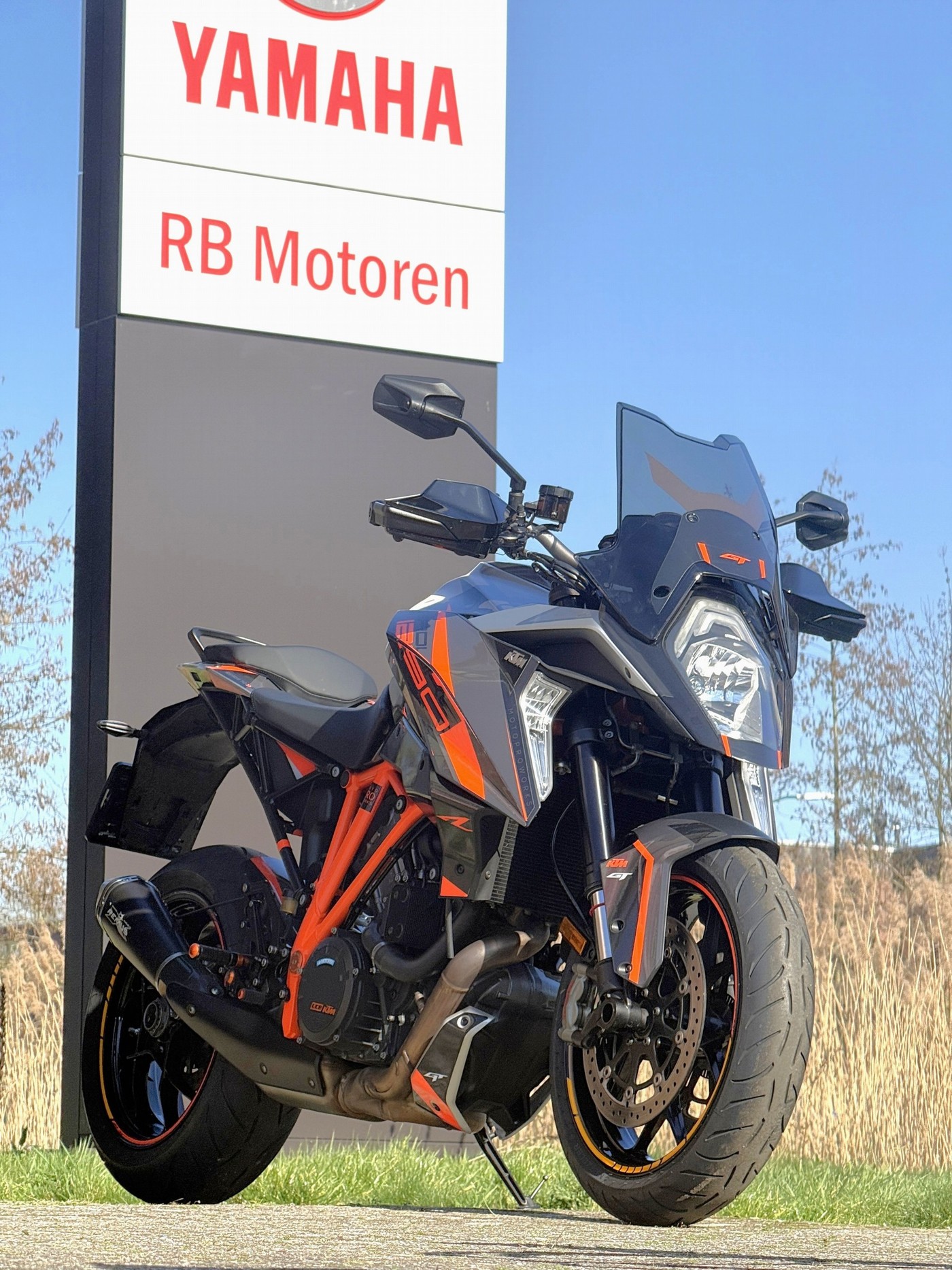 KTM 1290 SUPERDUKE GT R