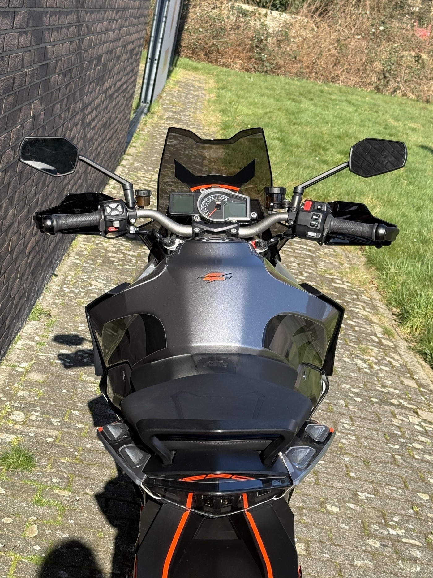 KTM 1290 SUPERDUKE GT R