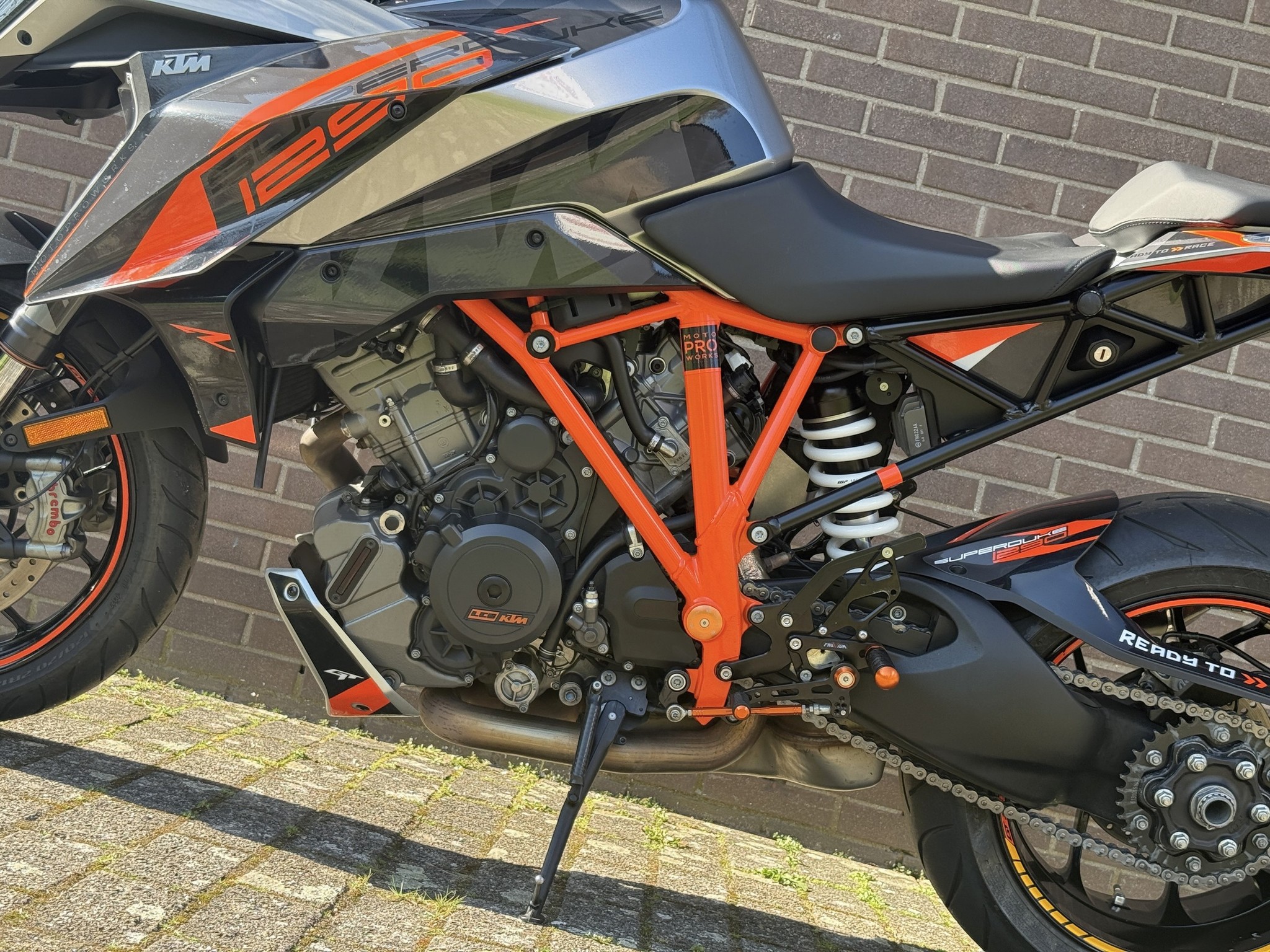 KTM 1290 SUPERDUKE GT R