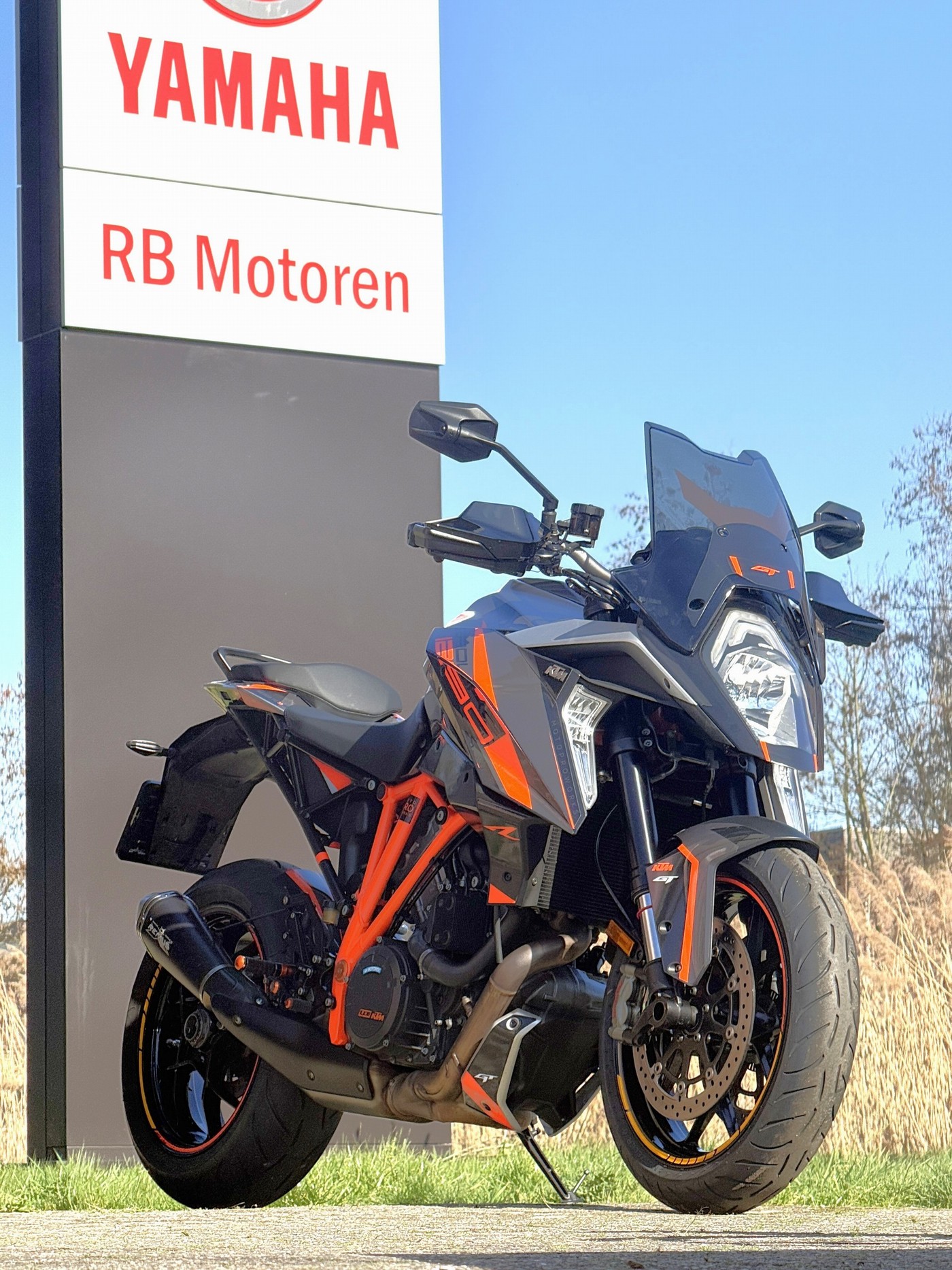 KTM 1290 SUPERDUKE GT R