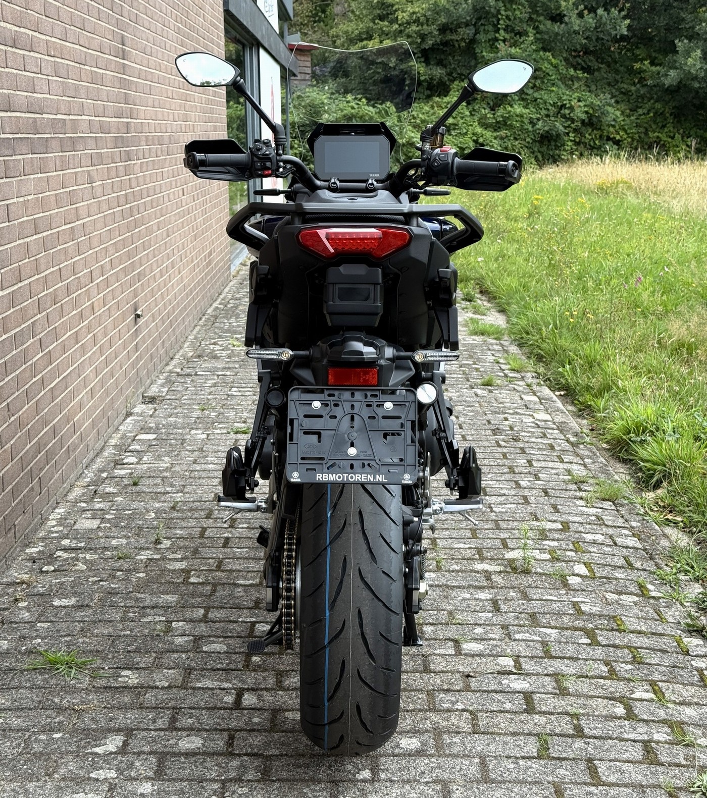 YAMAHA Tracer 9 GT + Y-AMT
