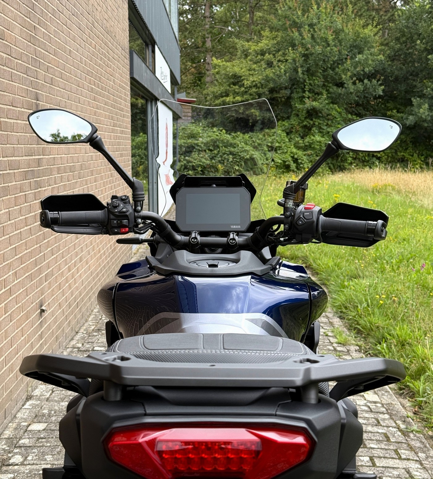 YAMAHA Tracer 9 GT + Y-AMT
