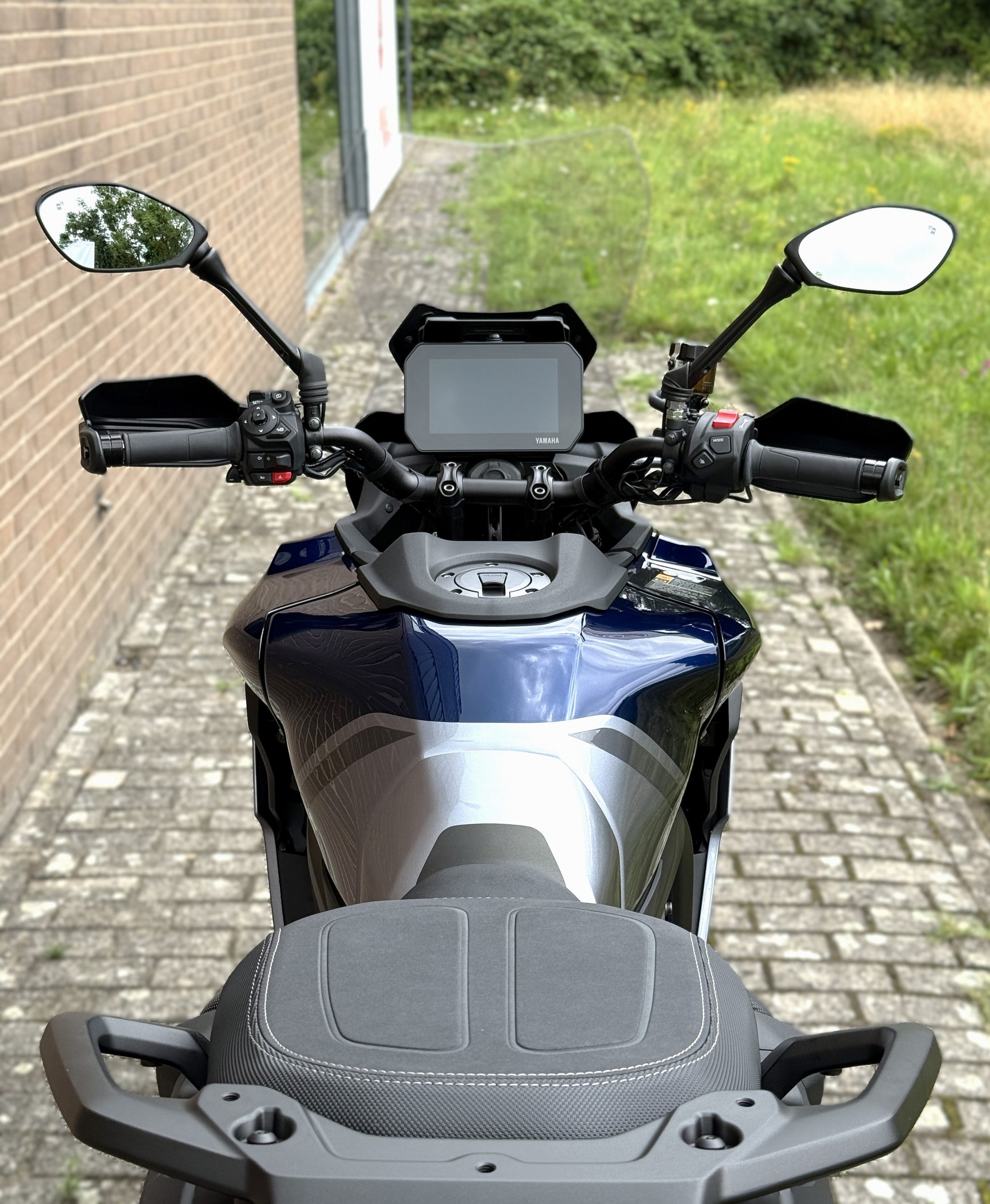 YAMAHA Tracer 9 GT + Y-AMT