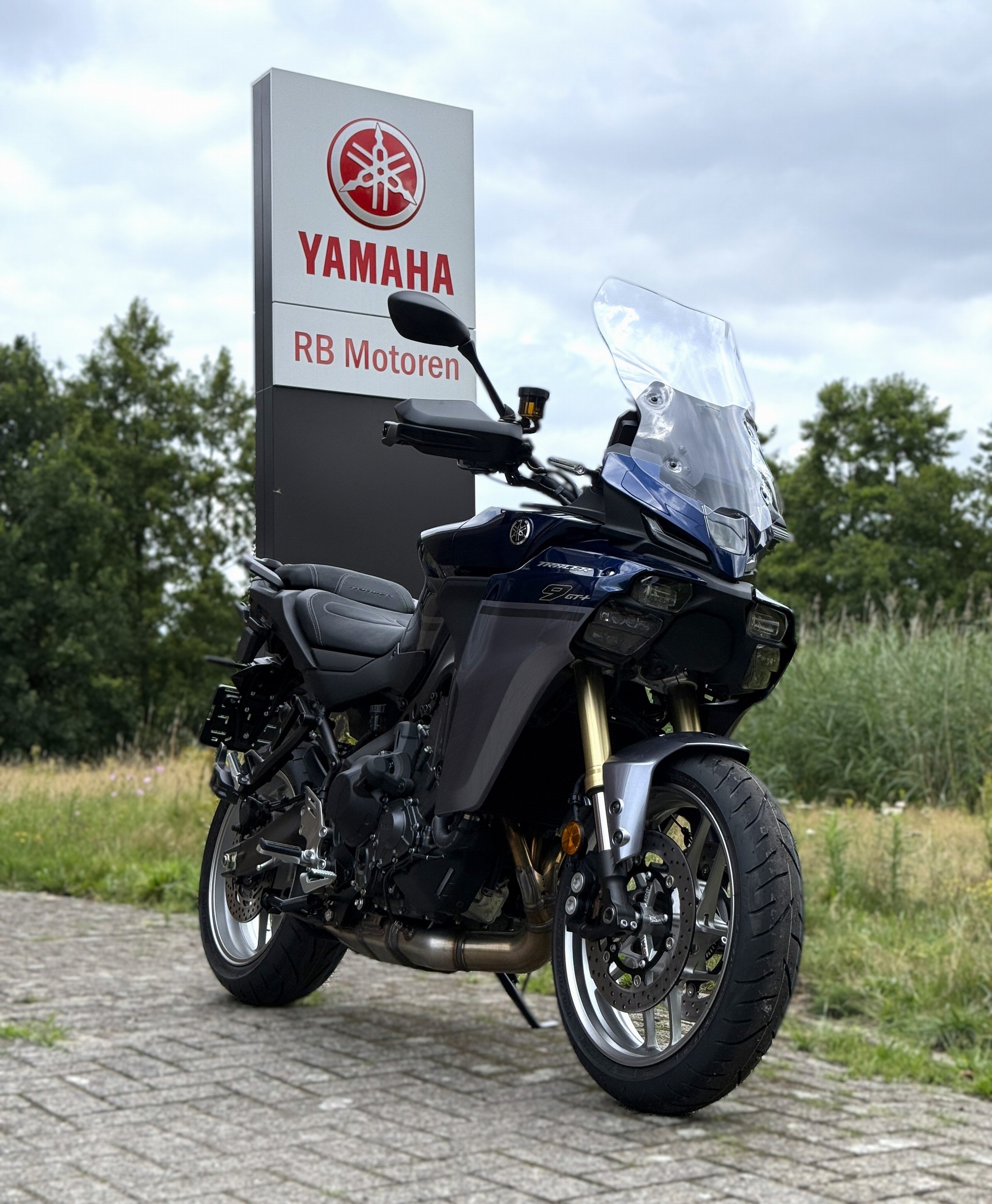 YAMAHA Tracer 9 GT + Y-AMT