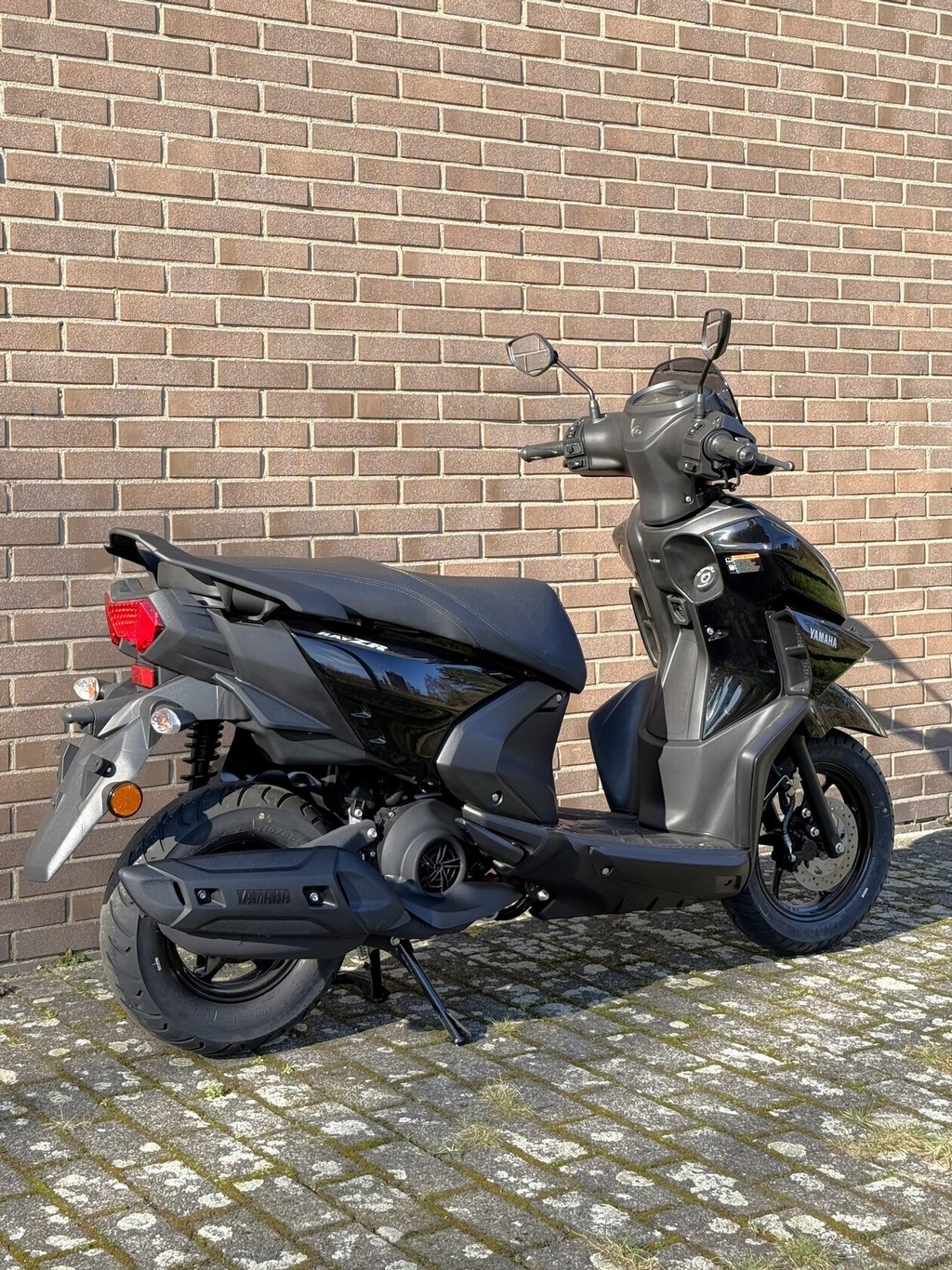 YAMAHA RayZR