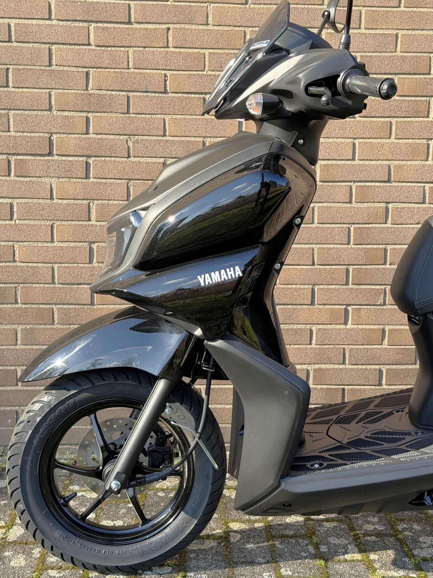 YAMAHA RayZR