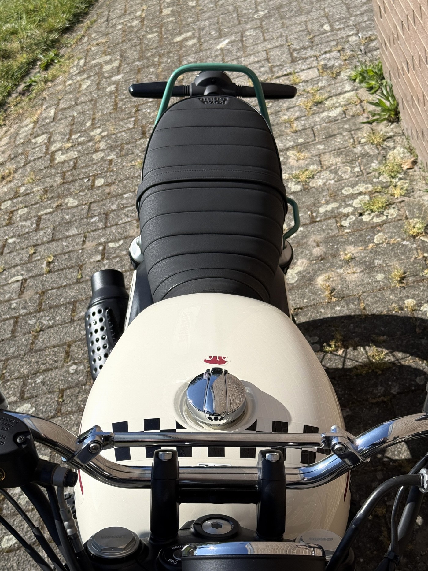ROYAL-ENFIELD Bear 650