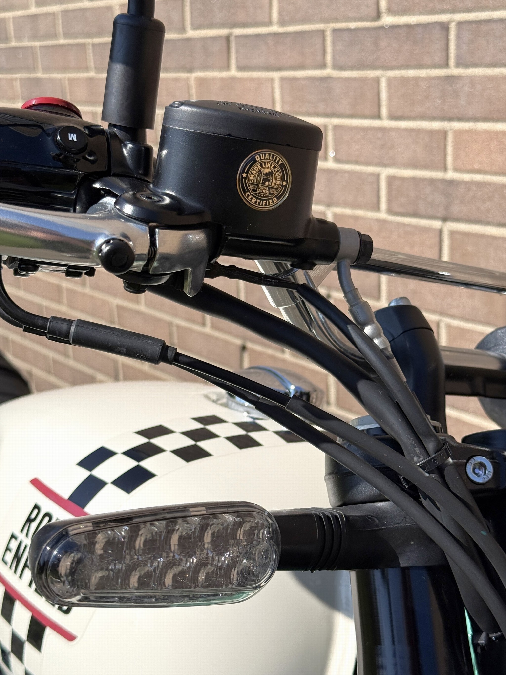 ROYAL-ENFIELD Bear 650