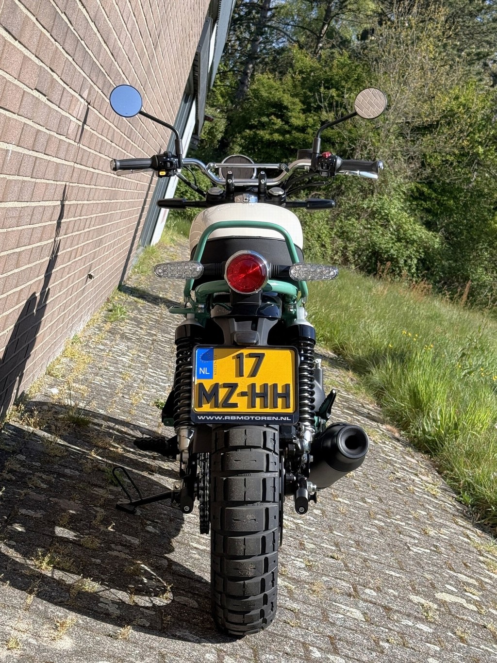 ROYAL-ENFIELD Bear 650
