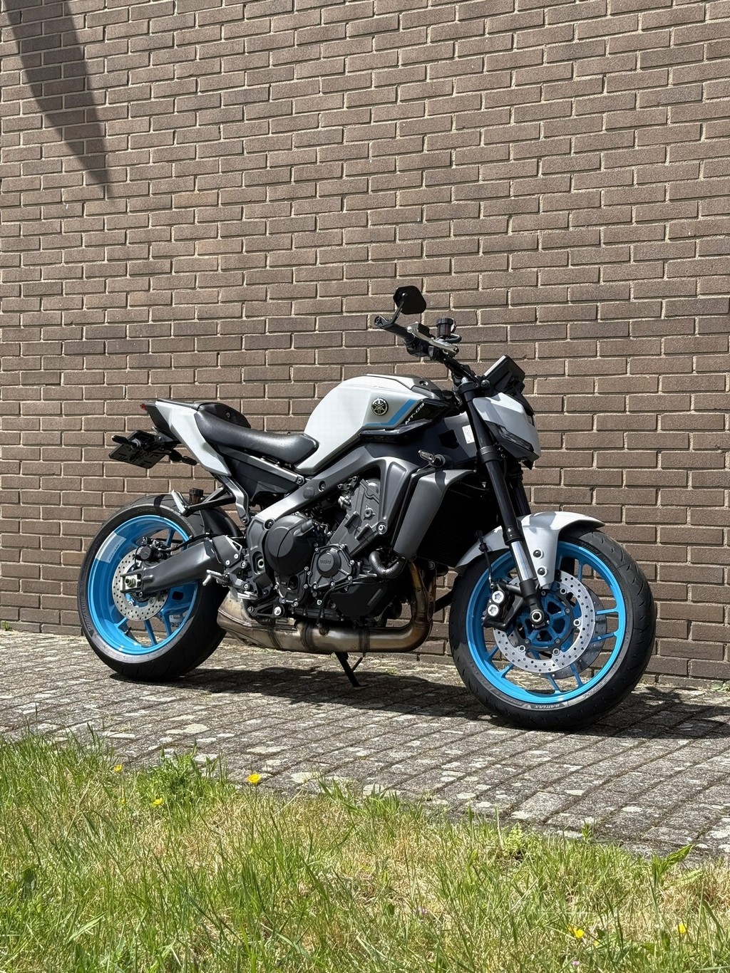YAMAHA MT 09