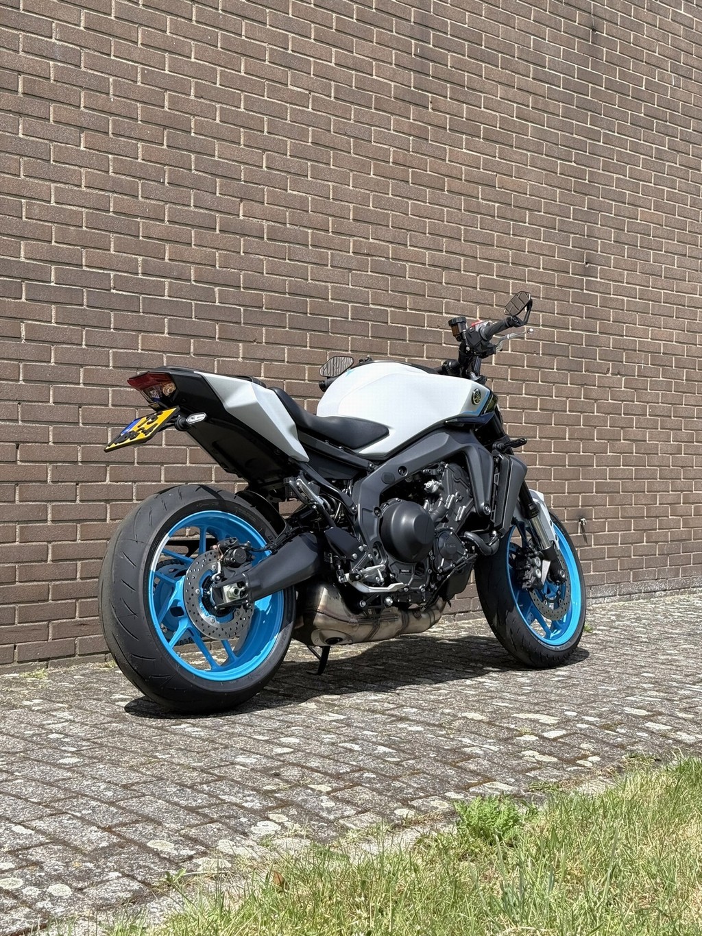 YAMAHA MT 09