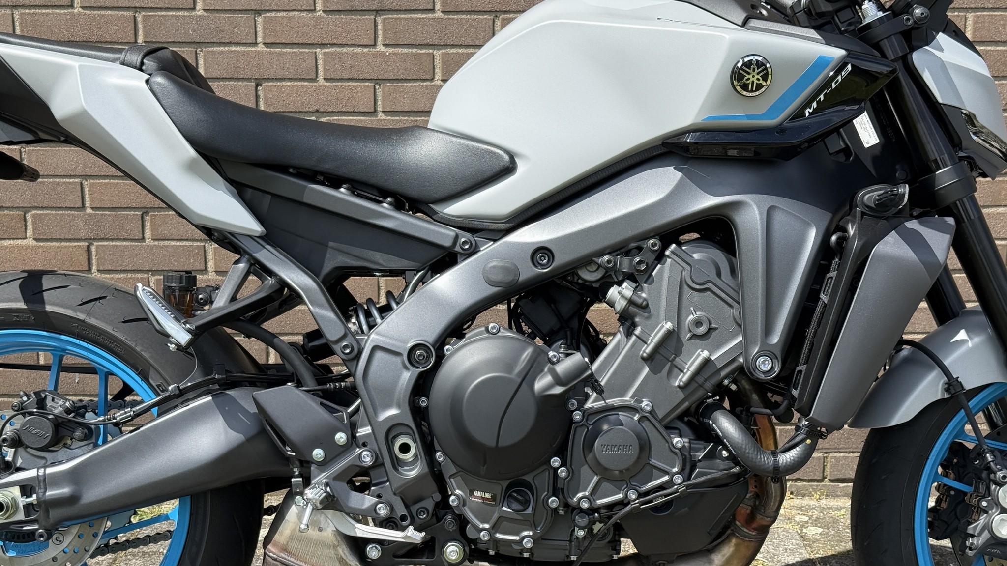 YAMAHA MT 09