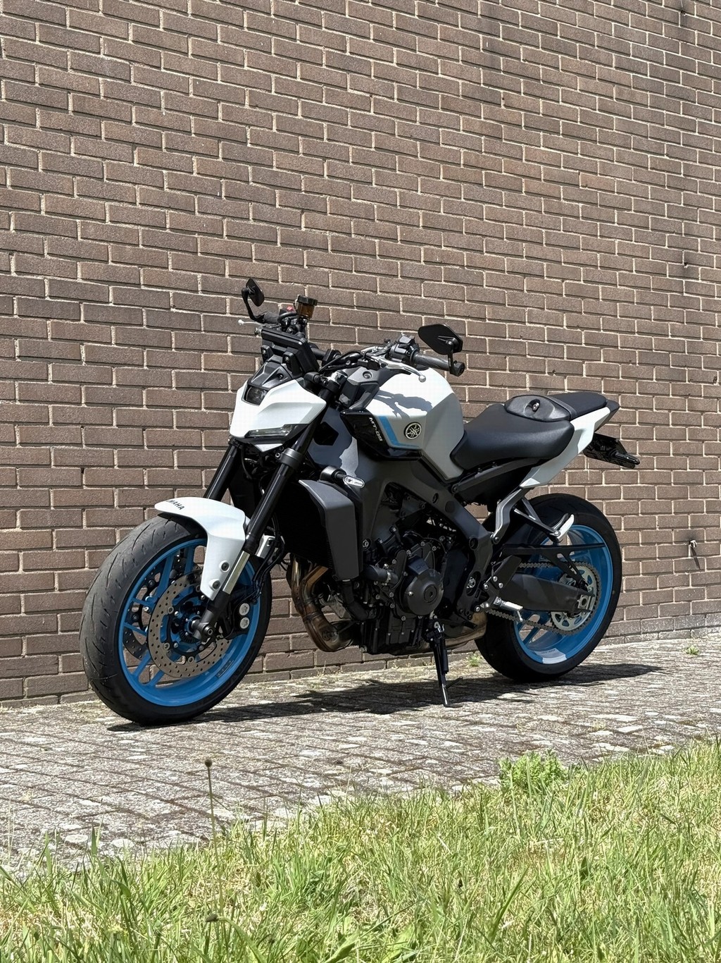 YAMAHA MT 09