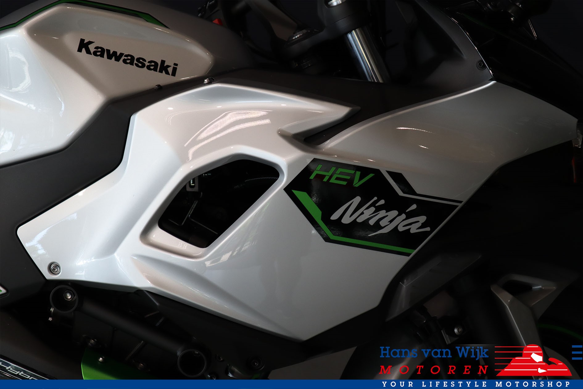 KAWASAKI Ninja 7 Hybrid