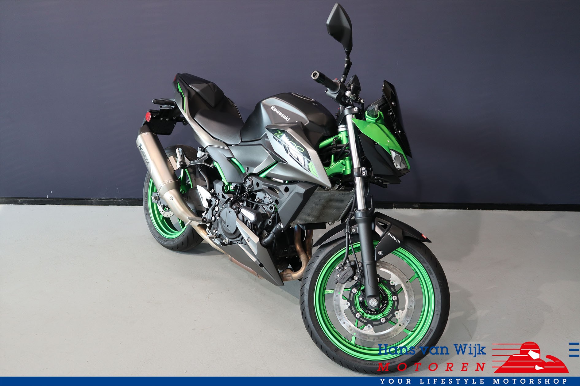 KAWASAKI Z500 SE Sport Edition + Akrapo